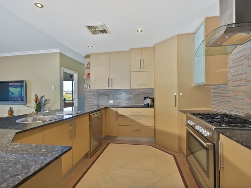 33 Carpentaria Way, Hewett SA 5118