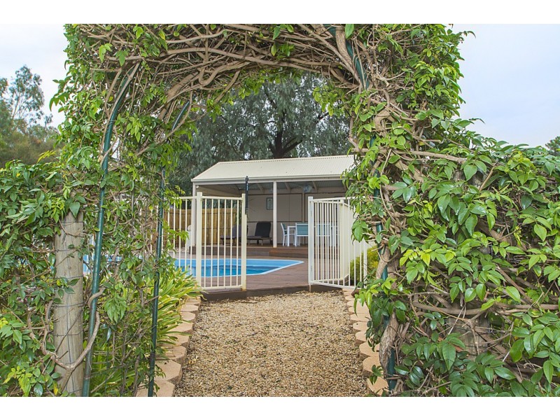 61 Clare Road, Kapunda SA 5373