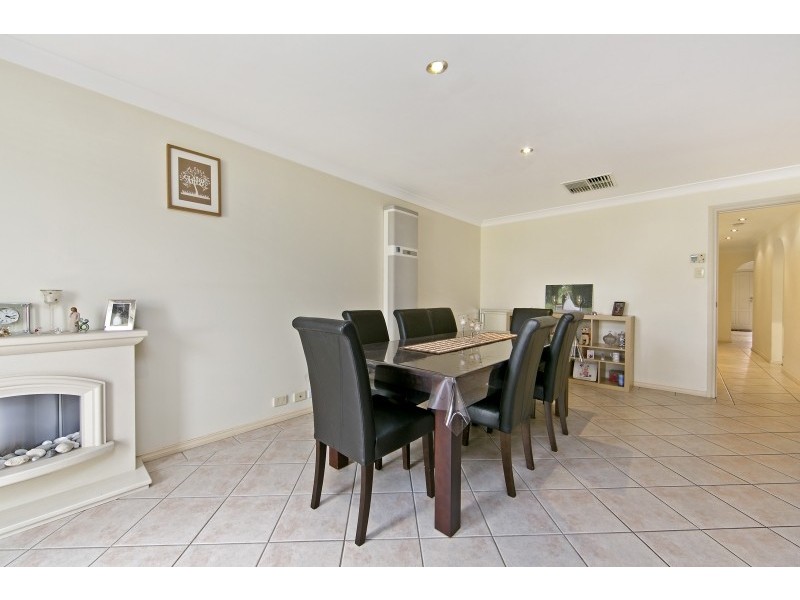 13 Rossiter Drive, Evanston Park SA 5116