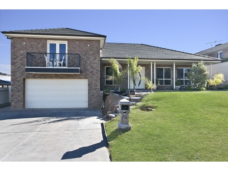 43 Thompson Circuit, Evanston Park SA 5116