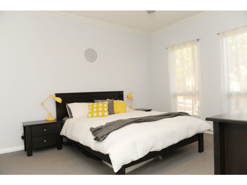 8 Hill Court, Williamstown SA 5351