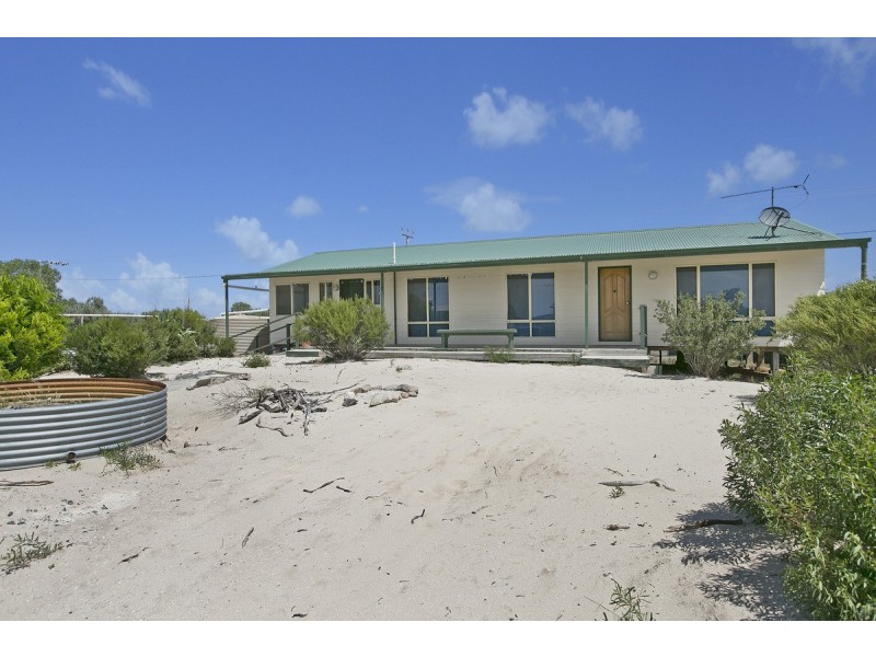145 The Esplanade, Thompson Beach SA 5501