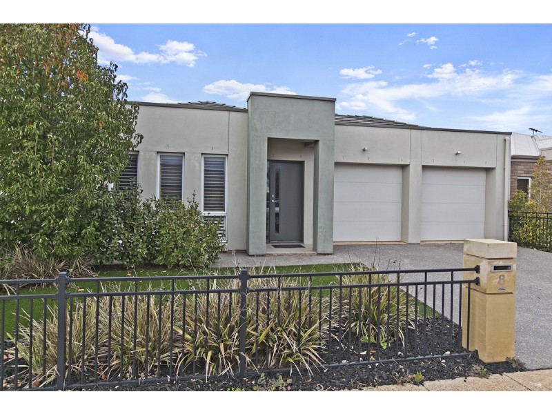8 St Germain Ave, Andrews Farm SA 5114