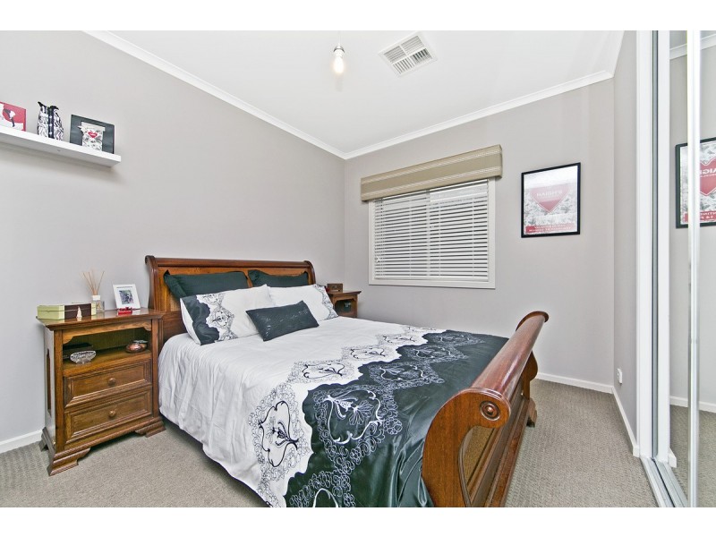 8 St Germain Ave, Andrews Farm SA 5114