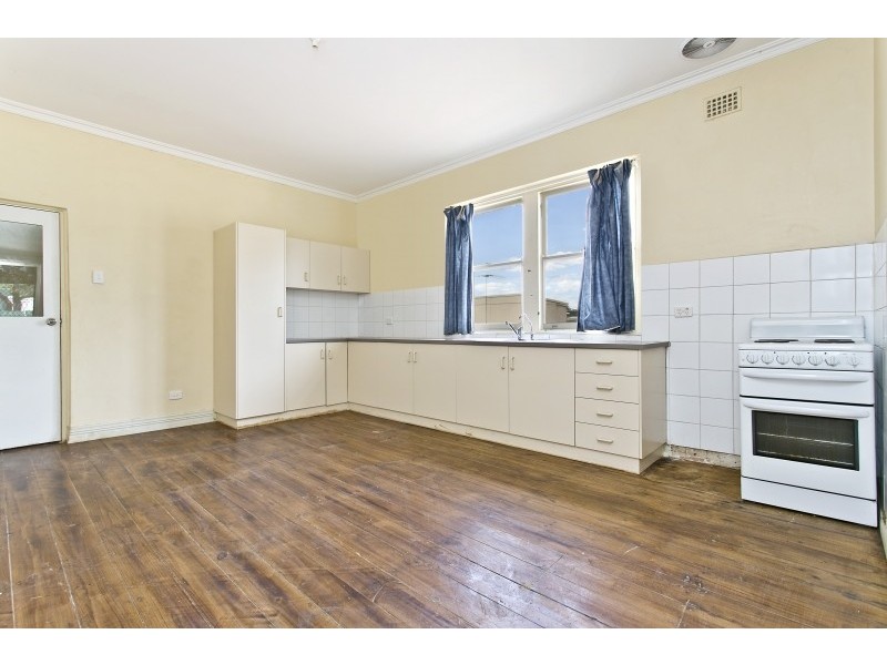 39 Railway Crescent, Evanston SA 5116