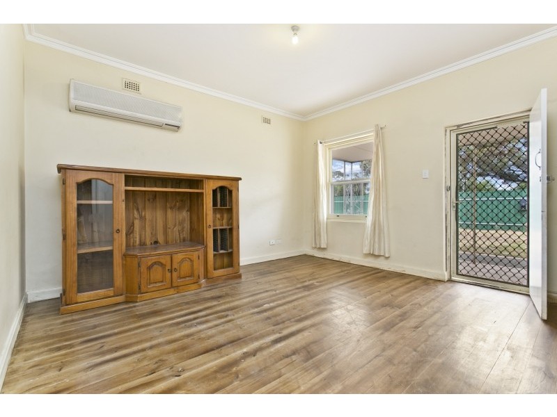 39 Railway Crescent, Evanston SA 5116