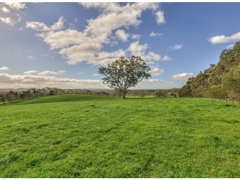 52 Whites Boundary Road CROMER VIA, Mount Pleasant SA 5235