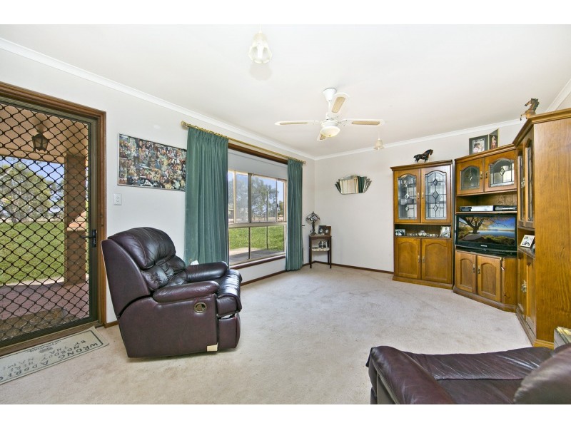 33 Park Road, Owen SA 5460