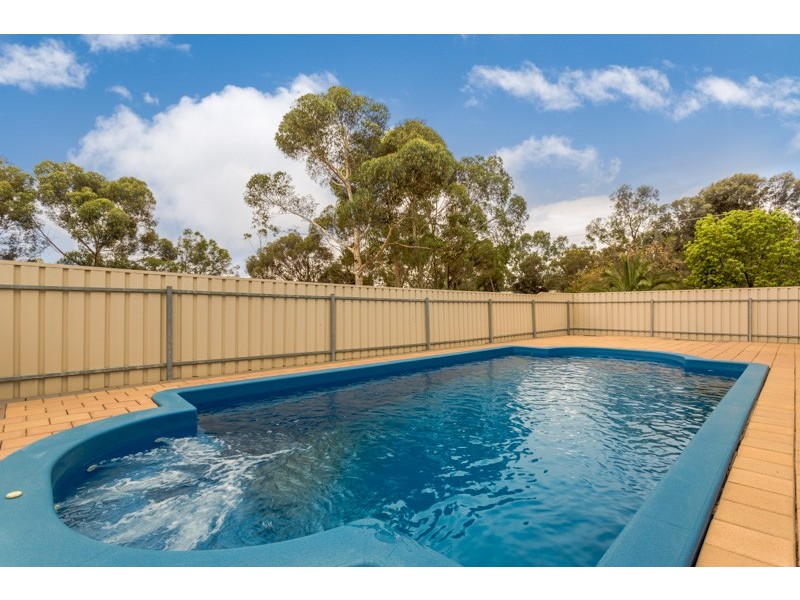 3 Lawrie Road, Lewiston SA 5501