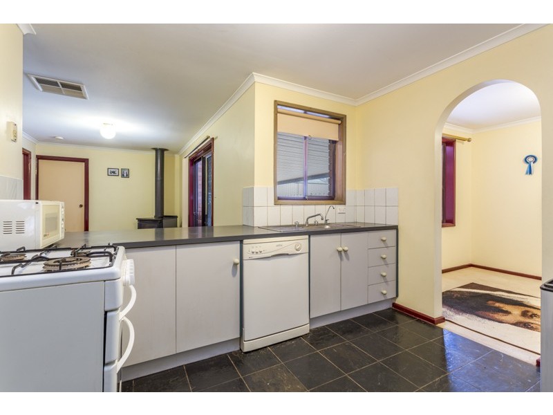 3 Lawrie Road, Lewiston SA 5501