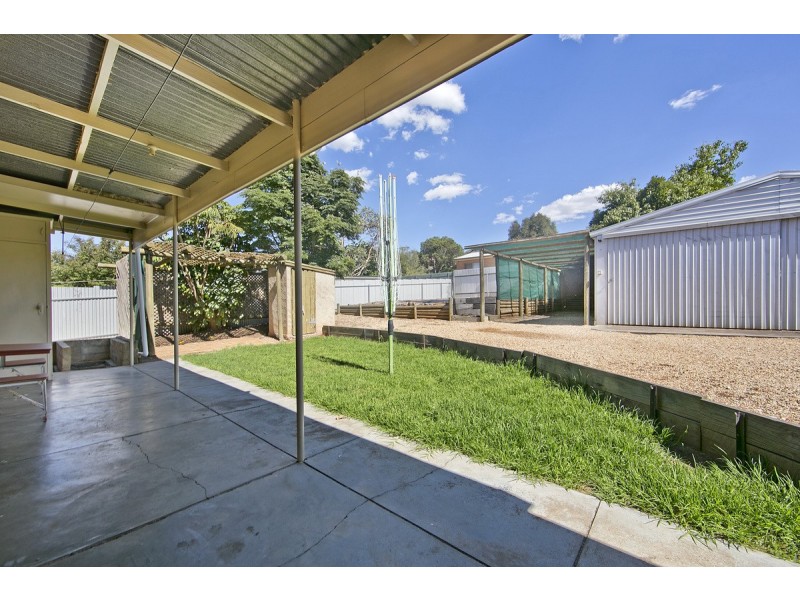 8 Davies Street, Willaston SA 5118