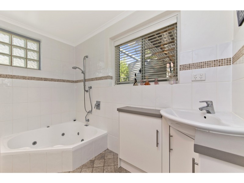 4 Gawler Park Road, Angaston SA 5353