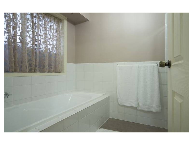 18 Sheriff Street, Gawler South SA 5118