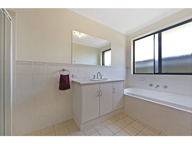 13 Clift Close, Evanston SA 5116