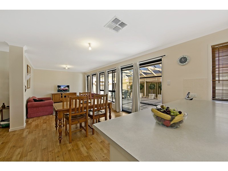 13 Clift Close, Evanston SA 5116