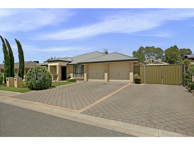 13 Clift Close, Evanston SA 5116