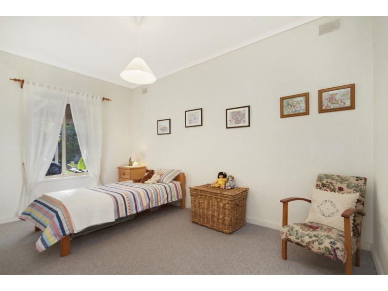 13 Elizabeth Ave, Nuriootpa SA 5355