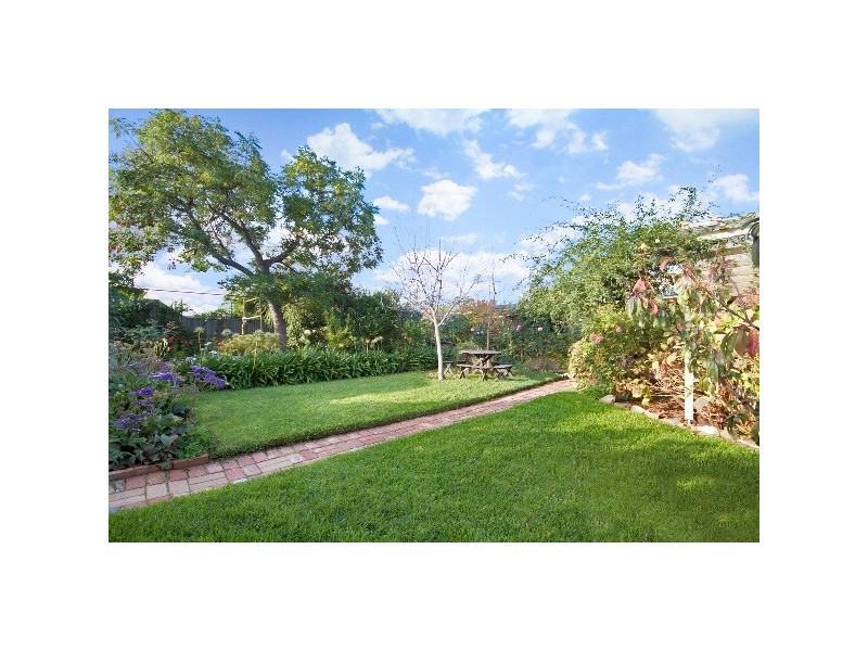 13 Elizabeth Ave, Nuriootpa SA 5355