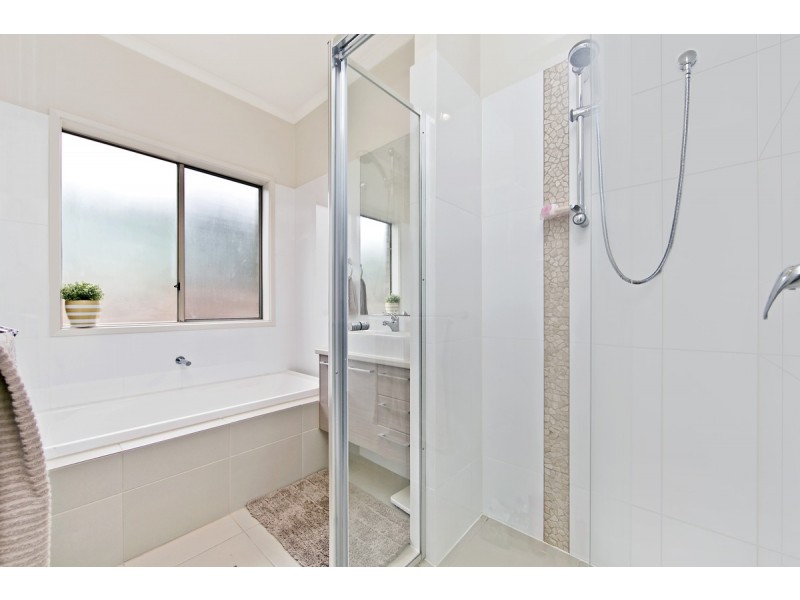 6D Bagot Court, Evanston Park SA 5116