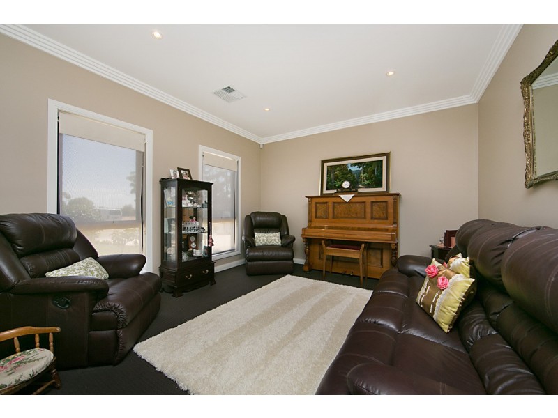 24 Becker Street, Freeling SA 5372