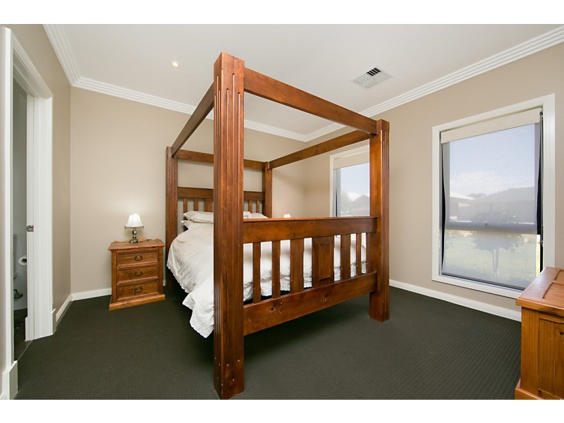 24 Becker Street, Freeling SA 5372