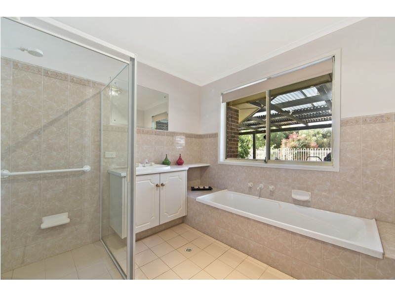 19 Baron Court, Greenock SA 5360