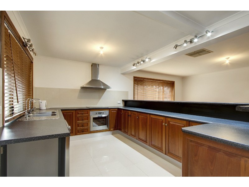 2 Coombs Court, Lewiston SA 5501