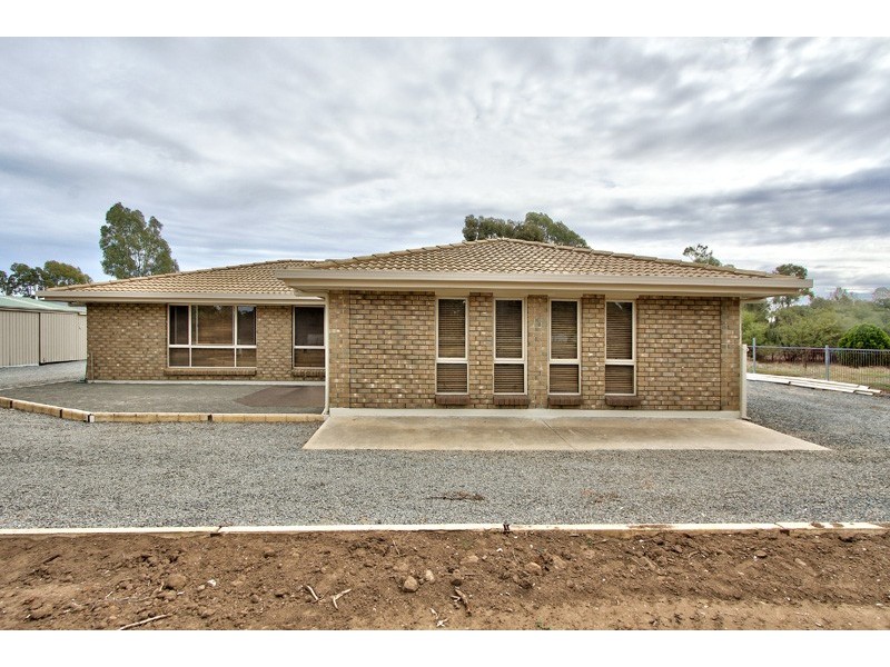 2 Coombs Court, Lewiston SA 5501