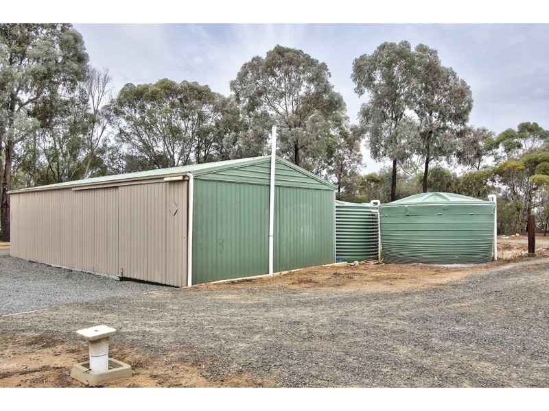 2 Coombs Court, Lewiston SA 5501