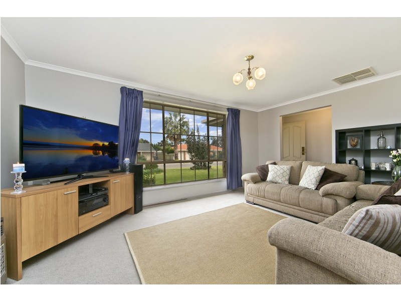 3 Robinson Road, Willaston SA 5118