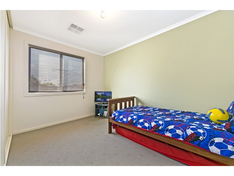 12 Ruskin Road, Thompson Beach SA 5501