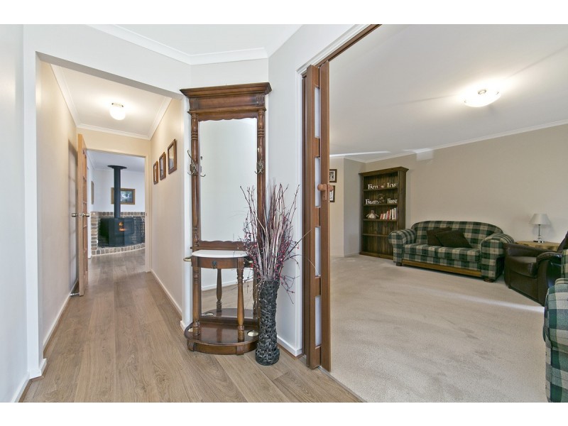 16 Whiteman Road, Williamstown SA 5351