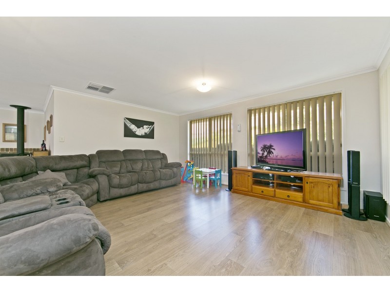 16 Whiteman Road, Williamstown SA 5351