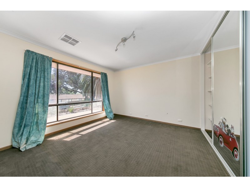 25 Darrell Street, Evanston Park SA 5116