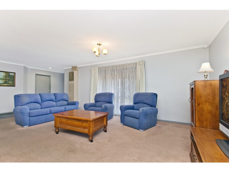 74 Hopner Ave, Burton SA 5110