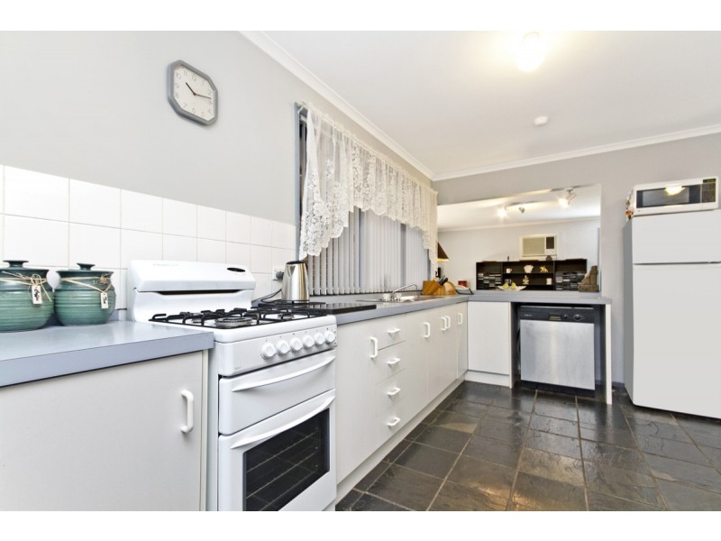 74 Hopner Ave, Burton SA 5110