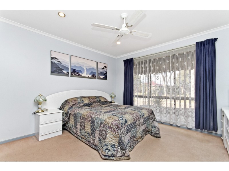 74 Hopner Ave, Burton SA 5110