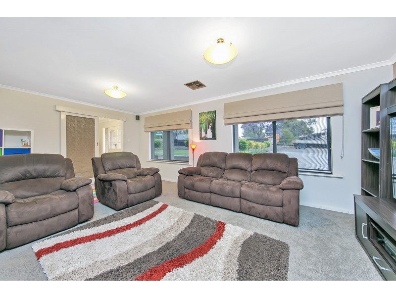 33 Bella Street, Gawler East SA 5118