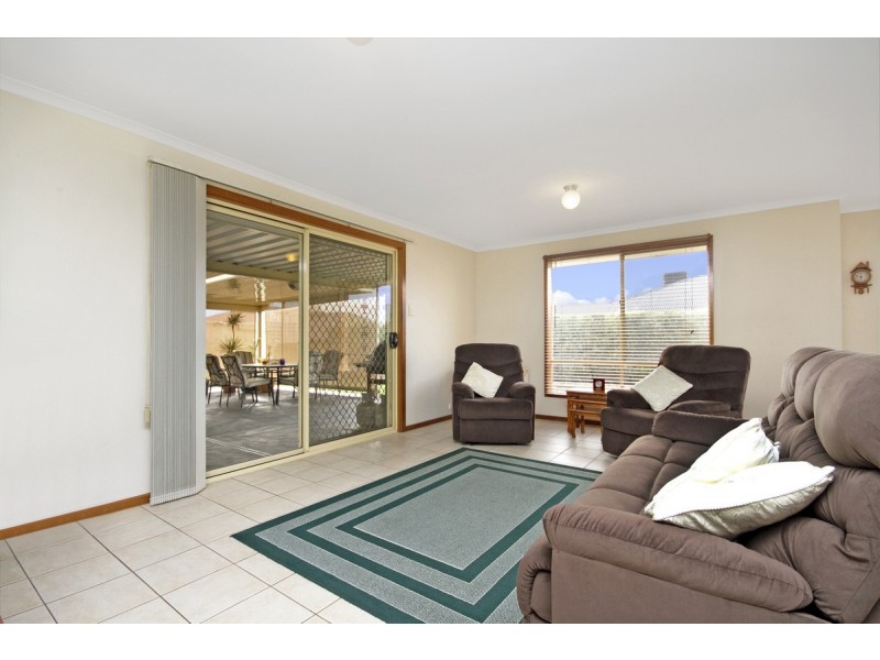 6 Creedon Close, Evanston Park SA 5116