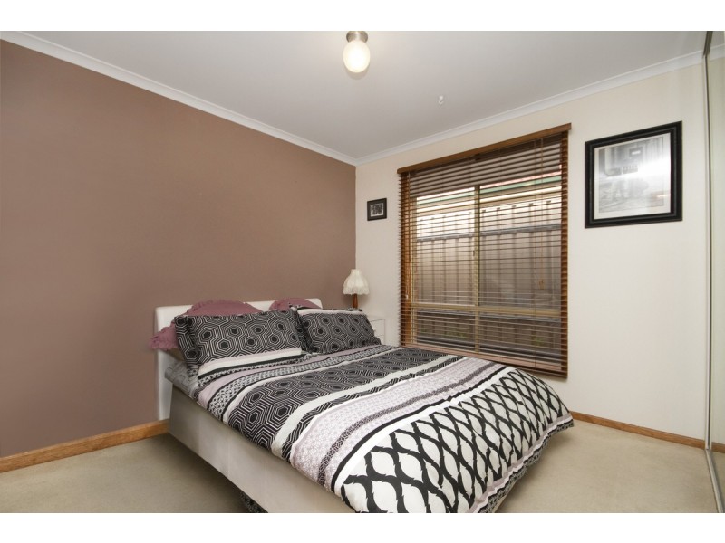 6 Creedon Close, Evanston Park SA 5116