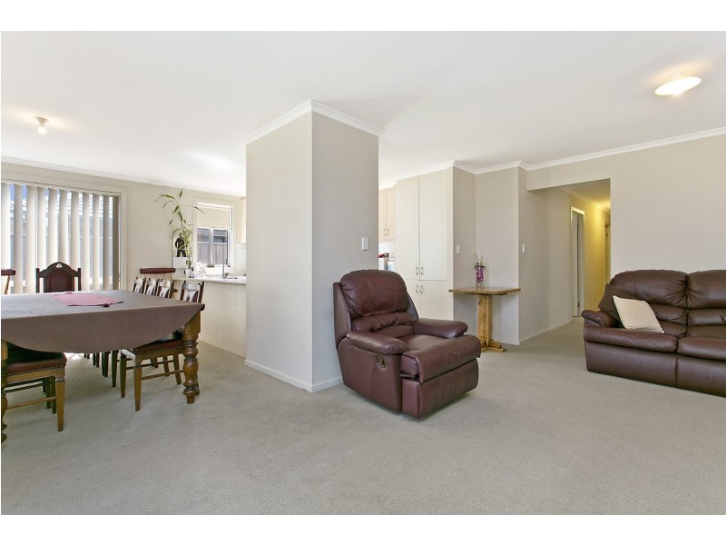 7 Albert Court, Andrews Farm SA 5114