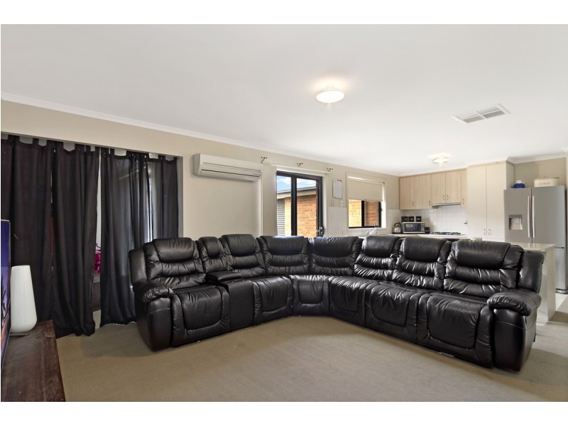 109 Lakeside Drive, Andrews Farm SA 5114