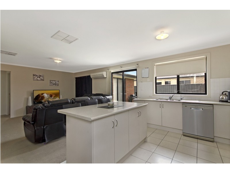 109 Lakeside Drive, Andrews Farm SA 5114