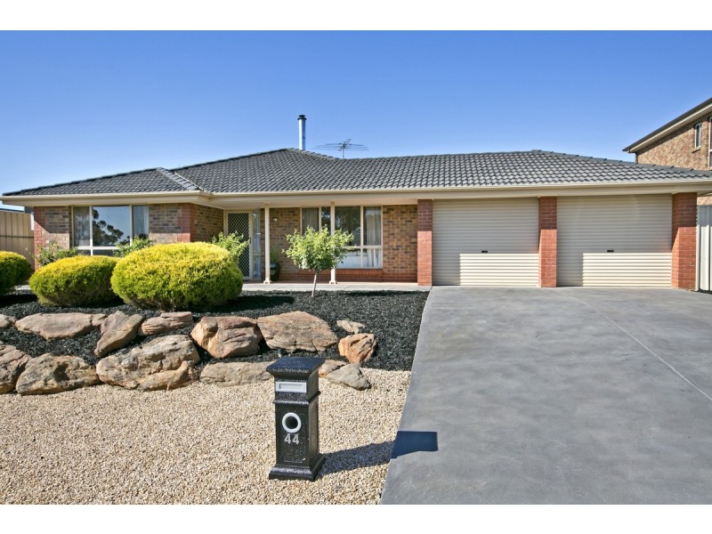 44 Thompson Circuit, Evanston Park SA 5116