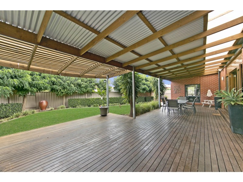 20 Rossiter Drive, Evanston Park SA 5116