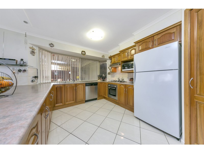 11 Thiele Crescent, Evanston Park SA 5116