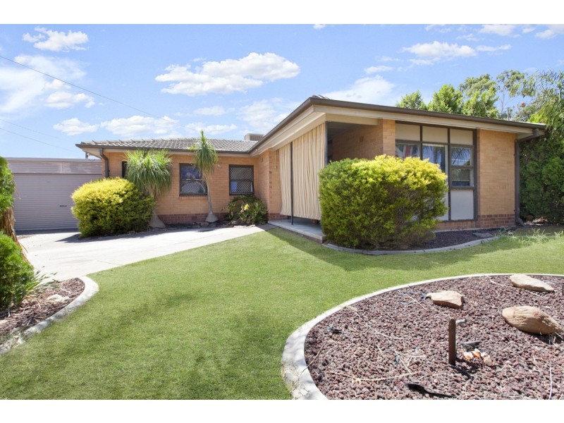 18 Crittenden Road, Smithfield Plains SA 5114