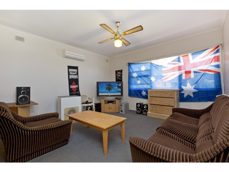 18 Crittenden Road, Smithfield Plains SA 5114