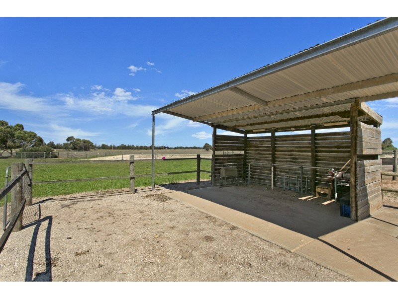 56 Richardson Road Lower Light Via, Lewiston SA 5501