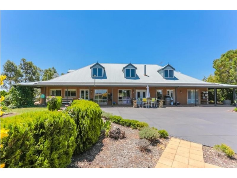 92 Moppa Springs Road, Greenock SA 5360